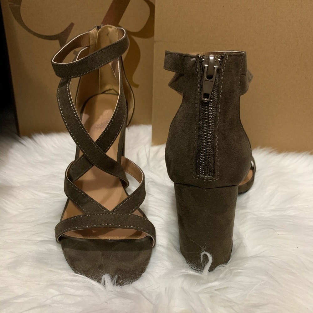 Sandals - Picture 2 of 2